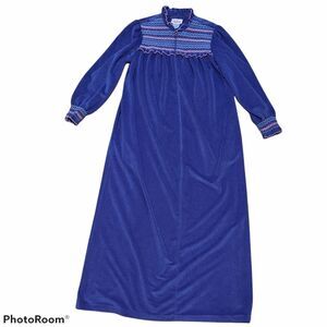 vintage Evelyn Pearson house coat, robe kaftan M